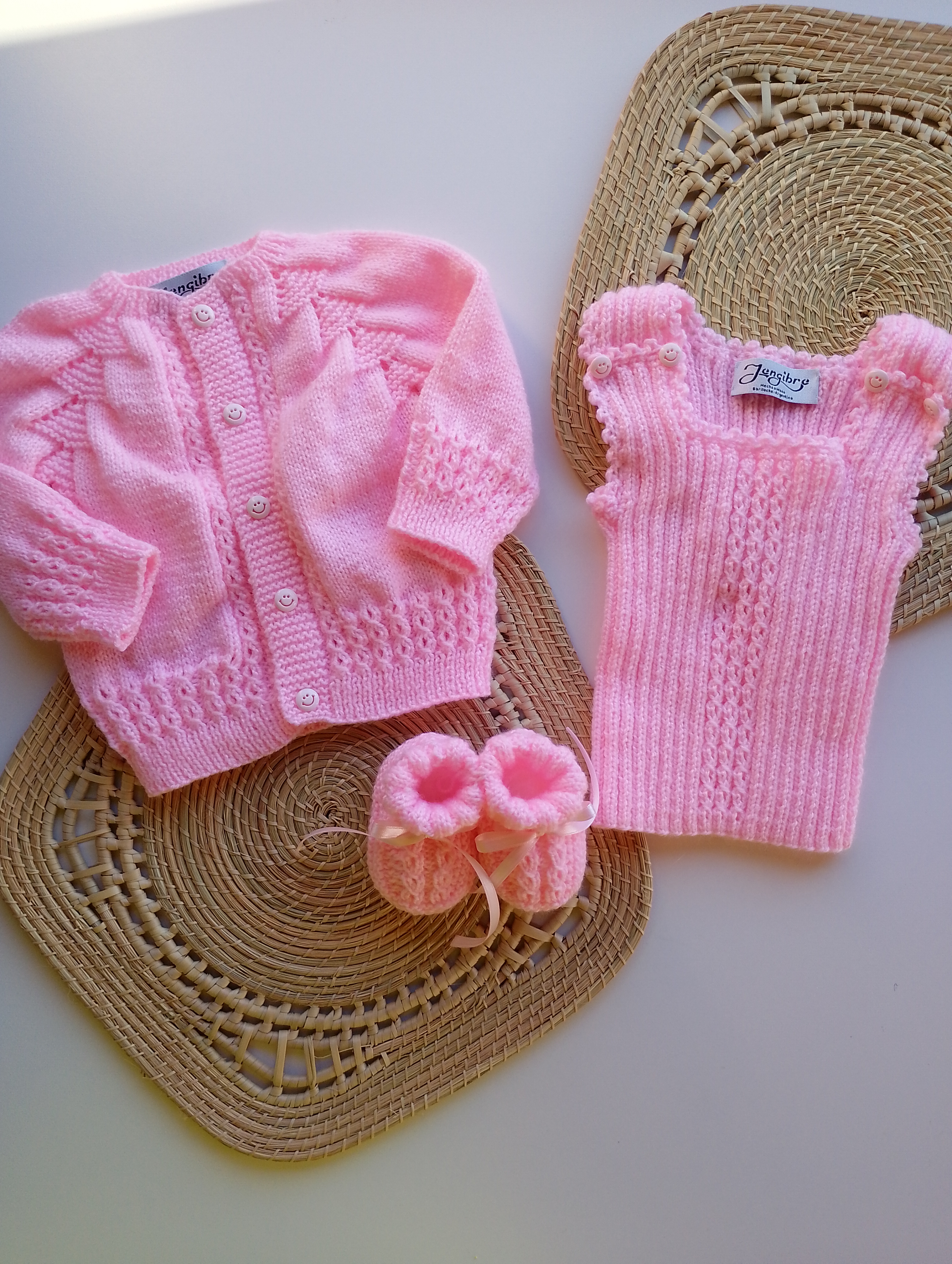 Set completo bebé rosa tejido mano